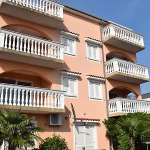 apartments-lavanda-crikvenica.primorje-gorskikotar.com/
